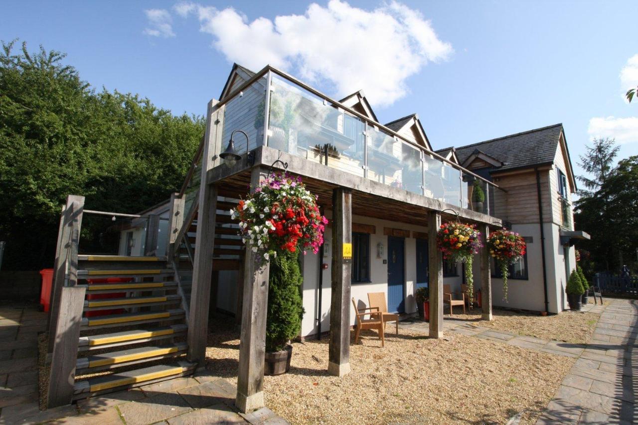 The Sun Inn Σουίντον Εξωτερικό φωτογραφία